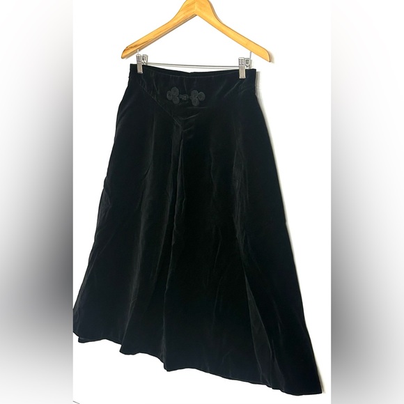 Cos Cob Dresses & Skirts - Vintage Black Velvet‎ Midi Skirt